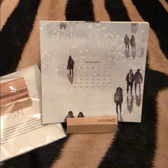Minted 12 month 2019 Calendar with Wooden Stand - Picture 4 of 6